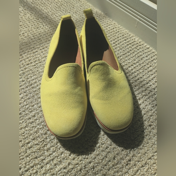 Caslon Women's Hadley Yellow Loafer - Size 7 - Picture 10 of 10